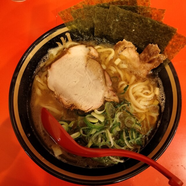 横濱家系ラーメン 裏川島家 - 神泉/ラーメン | 食べログ 横濱家系ラーメン 裏川島家 - 神泉/ラーメン | 食べログ