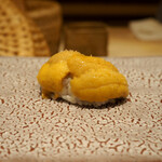 鮨 飛躍 - 雲丹（握り）