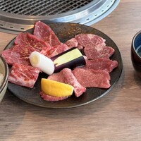 焼肉 The INNOCENT CARVERY 新丸ビル店 -  焼肉 The INNOCENT CARVERY 新丸ビル店 -