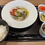 CHINESE DINING 瑞 - 【鮮溜鶏片】週替わりランチ定食