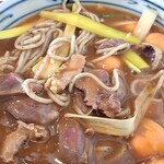 ごまそば あずみ - モツがたっぷり