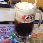 Ａ＆Ｗ プラスカフェ - コーラフロート280円