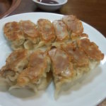 もつ幸 - 焼きギョーザは基本（*^_^*）