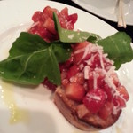 旬采 - トマトと苺のブルスケッタ