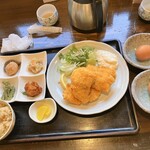 相福庵 - 白身フライ定食+生卵