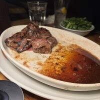 カルネジーオ イースト - 