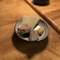 カルネジーオ イースト - 