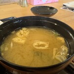 味処てっ平 - わかめ味噌汁