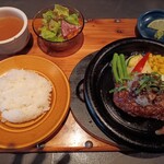 ハンバーグ SUN - 鬼おろしハンバーグ　目玉焼き　ライス小　コンソメスープ