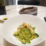 ブルガリ イル・カフェ - 海老とブロッコリーのパスタ