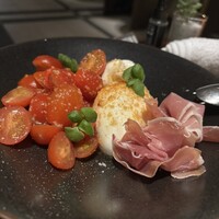 District Brasserie, Bar, Lounge - 