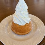 スイス菓子 バーゼル - 料理写真:ドーナツソフト