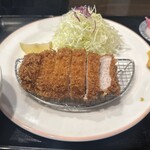 かつ味 - ロースかつ定食