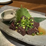 熊本ホルモン - 馬レバーの角切り　2200円