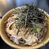 なぜ蕎麦にラー油を入れるのか。 池袋西口店