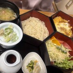 野路 - 次女の  カツ丼と冷たいうどん