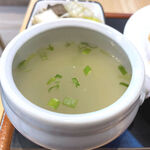 オアシス・ルート - 塩味の羊肉スープ。