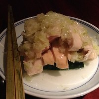 膳處漢ぽっちり - 蒸鶏の冷製（葱だれ）