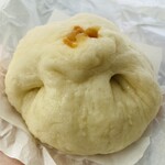 タンタン - 鶏まんの上にオレンジピールが乗ってます