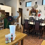 ドン・キホーテ - 内観