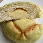 パン工房 壹番館 - ちょっと甘めの もっちりとした クリームパン