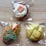 パン工房 壹番館 - メロンクロワッサン ＆ メロンクリーム ＆ 目玉焼きベーコン