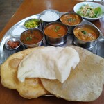 GOLDEN CROWN - ノンベジミールス1490円