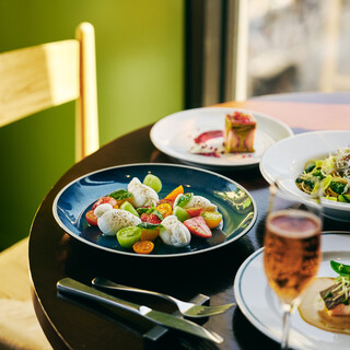 TWELVE ON THE PARK BAR & GRILL_2