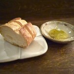 ビストロ gauche - パン（お代わり自由）