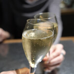 BarBies Grill - 用氣泡酒乾杯