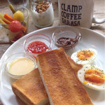 CLAMP COFFEE SARASA - モーニング \600