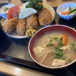 なか里 - 具だくさんの味噌汁