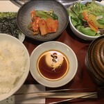 焼肉 しんうち 神楽坂 - 