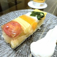 梅の花 銀座並木通店 - 彩り野菜のゼリー寄せ めちゃくちゃ綺麗なお料理