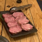 肉割烹 牛弁慶 新橋総本店 - 