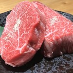 堂島焼肉料理店 - 【 黒毛和牛ヘレ 】