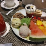 ALL DAY DINING MEM - 3皿目。デザート中心