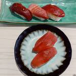 神田江戸ッ子寿司 スマートレーン北口店 - まぐろ3貫、まぐろ赤身