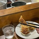 ギョーザ専門店 黒兵衛 - 