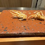 天ぷら 桜人 - 【 海老の頭 】