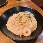 Bistro ROSY - パスタ・エビのトマトクリーム。1700円