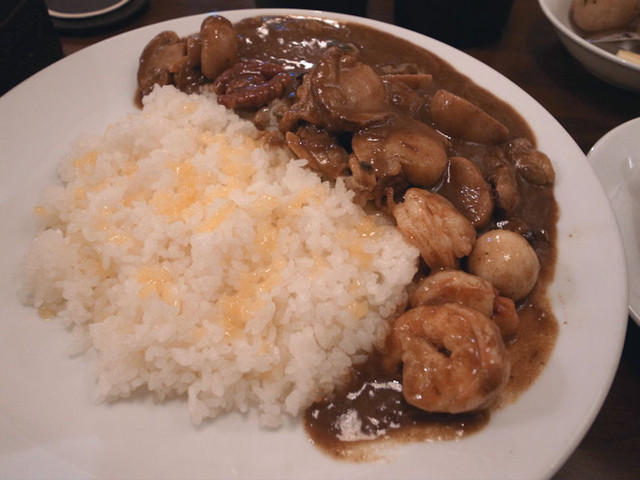 ガヴィアル 神保町 欧風カレー 食べログ