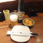 七福 - 瓶ビール670円とお通し＠400円