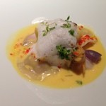 エクアトゥール - ★7前菜　蟹のラビオリとホッキ貝、あさり、タイラガイ、オマールエビの軽いナージュ仕立て