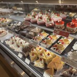 シャトレーゼ 館山店  - 