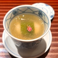 鮨 在 - 