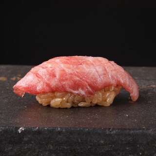 厳選素材と職人技が織りなす至高の味わい