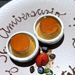 ペルー料理 bepocah - カスタードプリンの周りは、32nd anniversary 