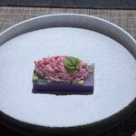 ペルー料理 bepocah - カニとビーツと水羊羹？ではなくジャガイモマッシュと胡瓜のゼリー