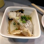 立喰 さくら寿司 - 鯛の酒蒸し